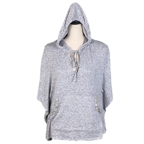 JUICY COUTURE heather grey butterfly, hooded top with rhinestone trim. XS. EUC - Picture 3 of 11